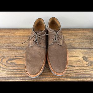 Brown Clarks Mens shoes. Size 9.5.